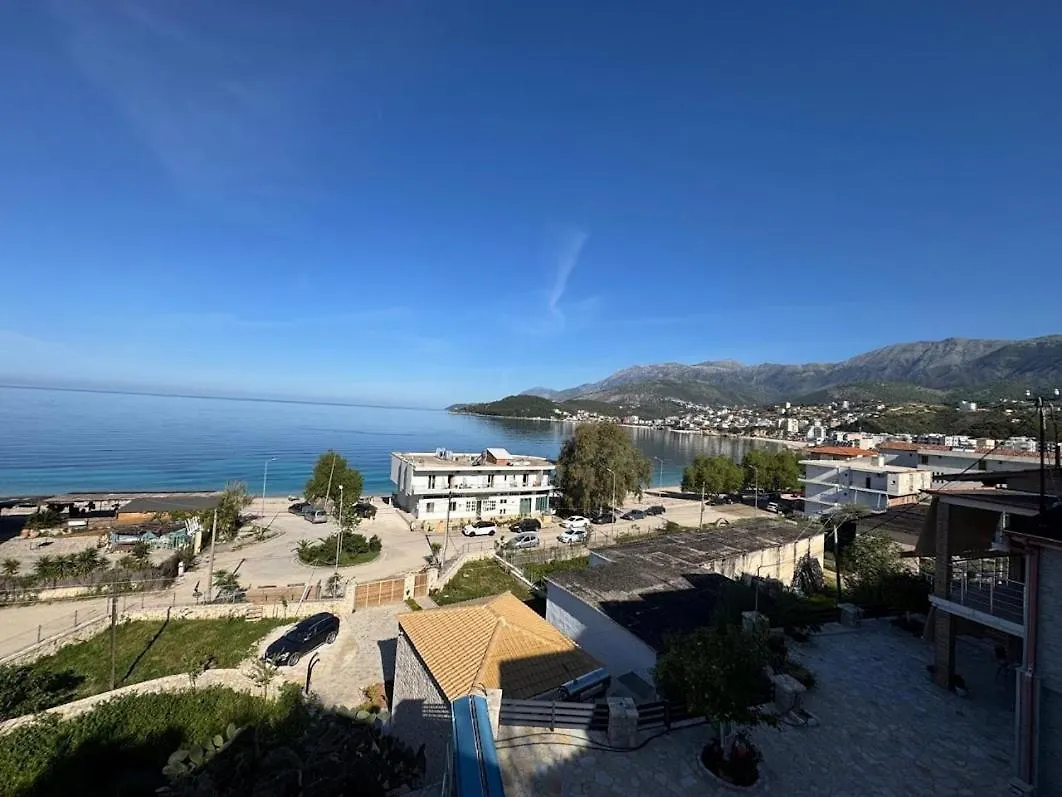 Chrisimos Apartment Himare Albanien