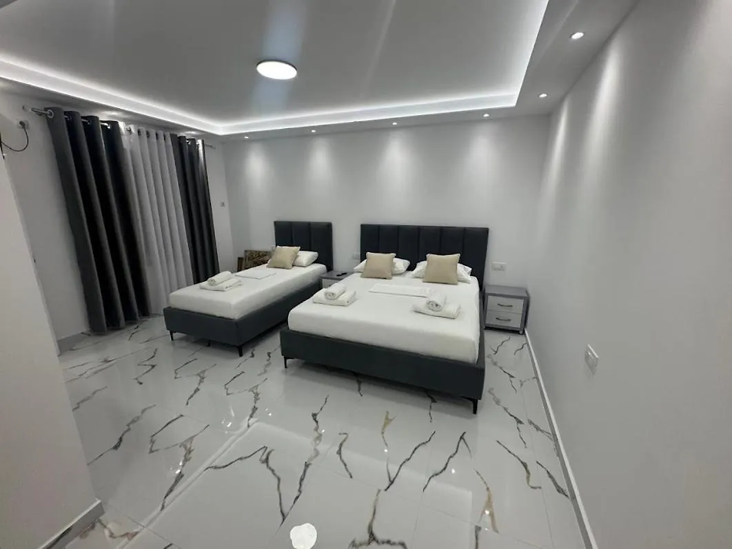 Chrisimos Apartment Himare